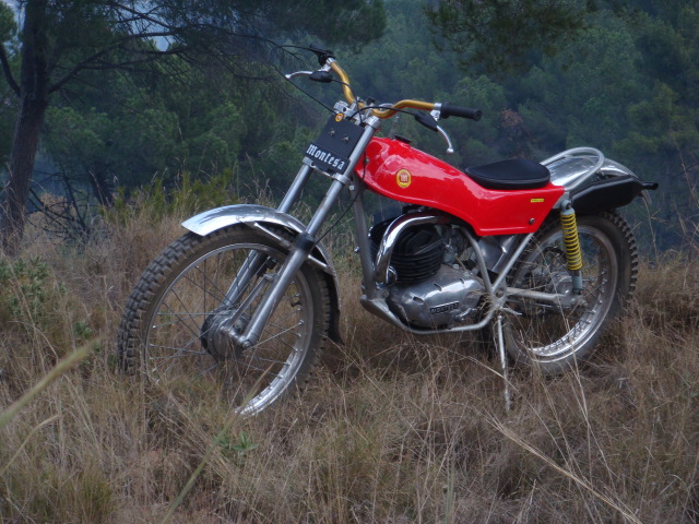 Reparar deposito fibra de la Montesa O8h3dl