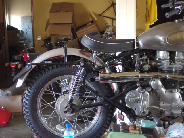 Royal Enfield ISDT V7sca9