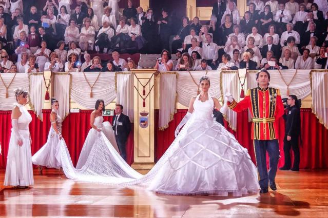 Antonio Garrido y Norma Ruiz, los Emperadores del Baile de Torremolinos 2015 Vs1hmc