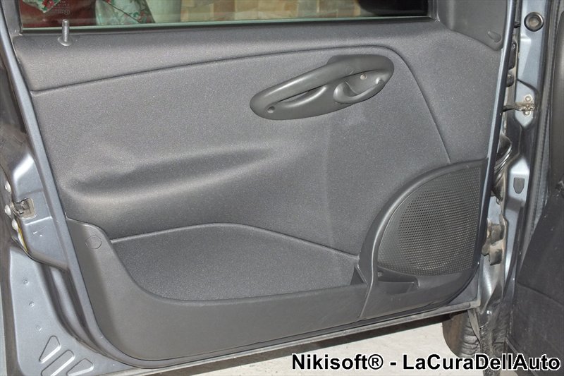 Nikisoft vs Punto 188 MultiJet Dynamic  15q9fuw