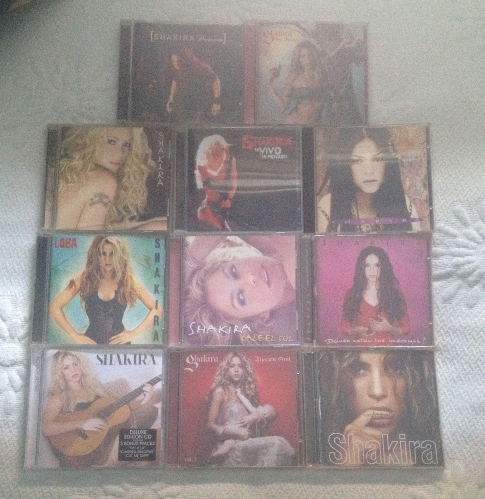 Fansite » Tu colección de Shakira - Página 2 2d7ucjp