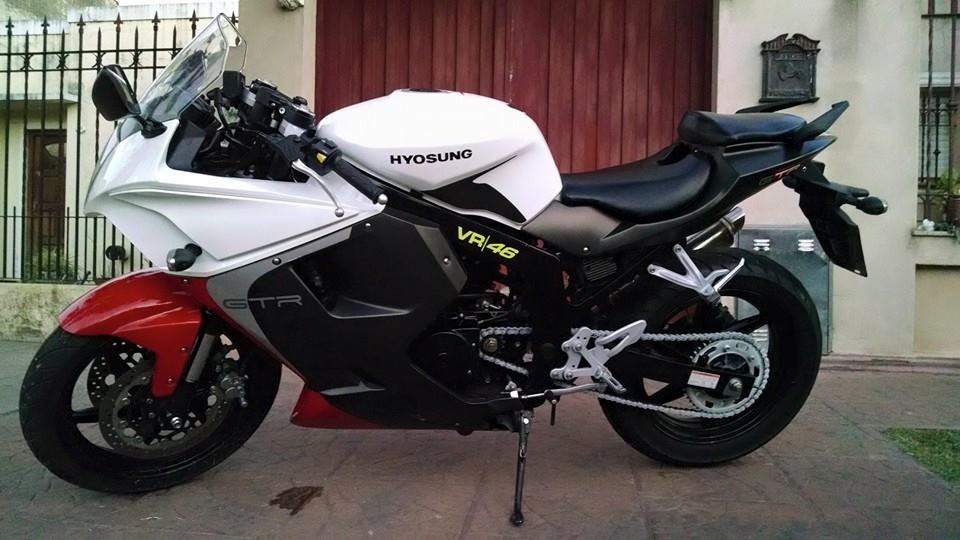 HYOSUNG GT250R 2livrq1