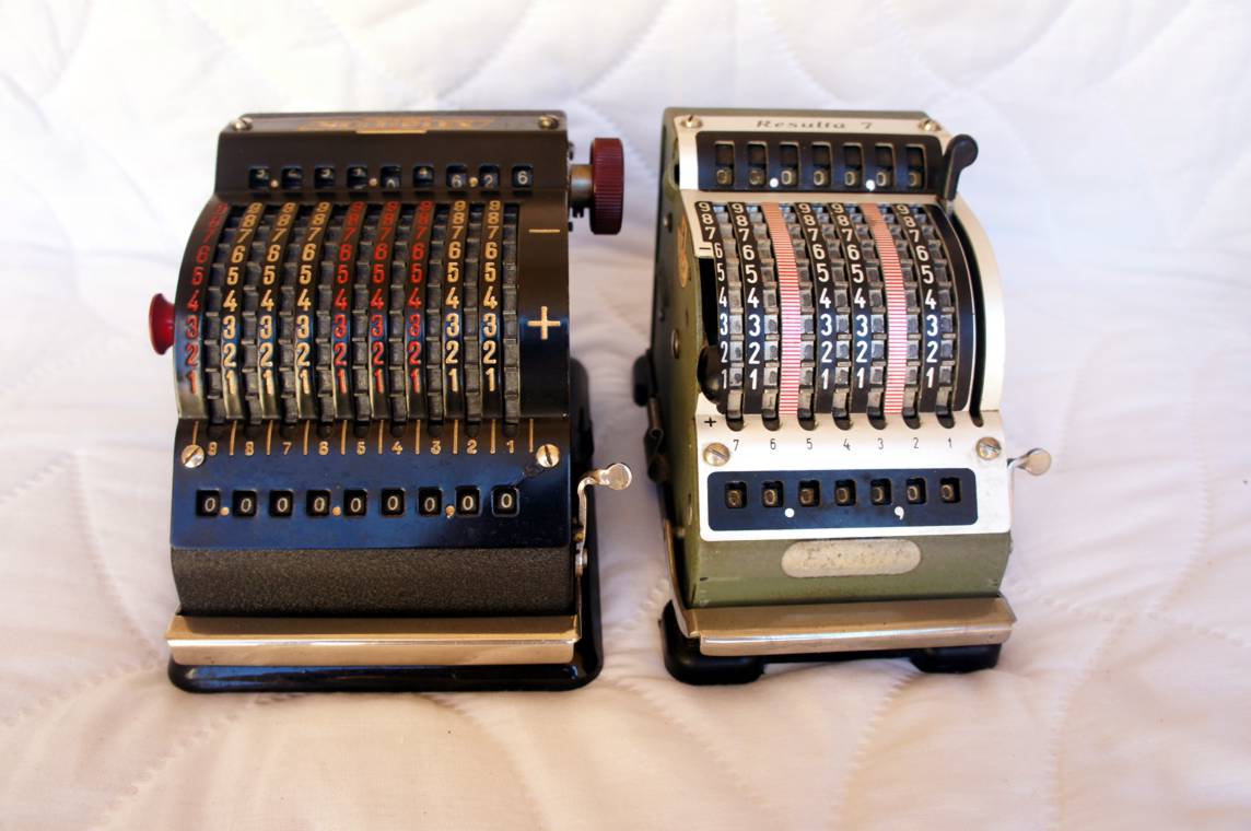 Una colección diferente... máquinas antiguas de calcular. 2qatlbp