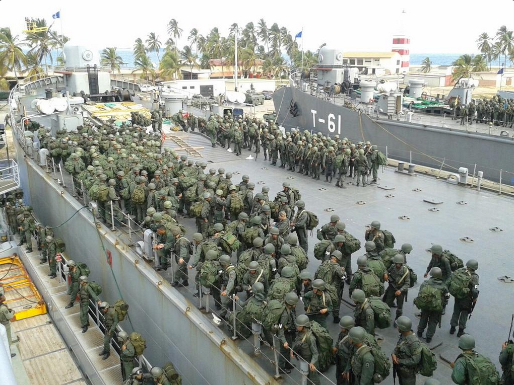 ARMADA BOLIVARIANA  DE VENEZUELA - Página 13 2wdvxpi