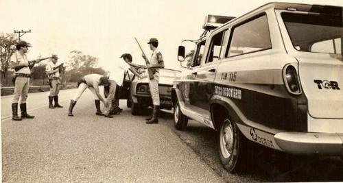 1979 - Fotos de época, só foto antiga de opalas - Página 18 2zezcd1