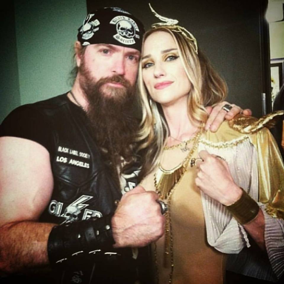 Jill Janus y Huntress 34q2xqw