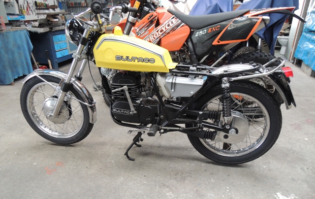 bultaco h3  -registronex - Bultaco Metralla GTS * by Jorok 5cj8ef