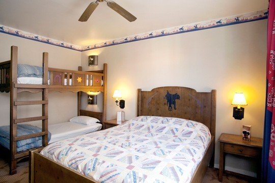 Disney's Hotel Cheyenne 2ic32o7