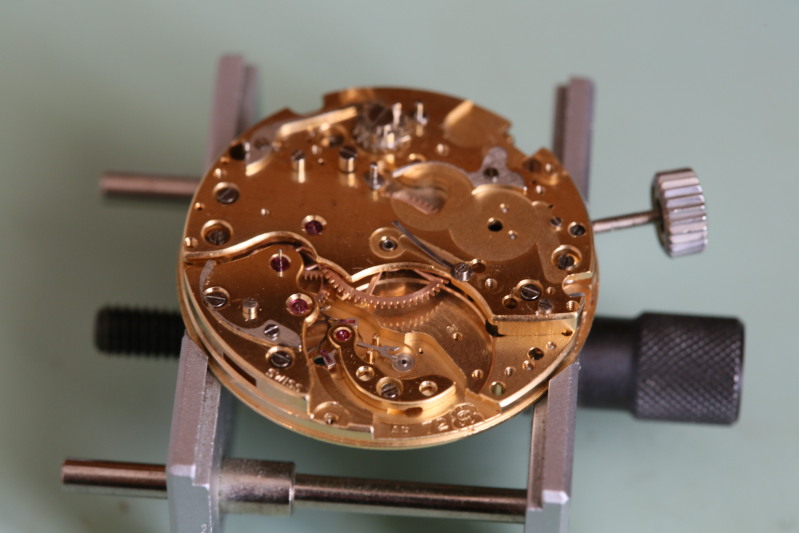 Restauration d'un chrono Enicar Valjoux 72  S45p3p