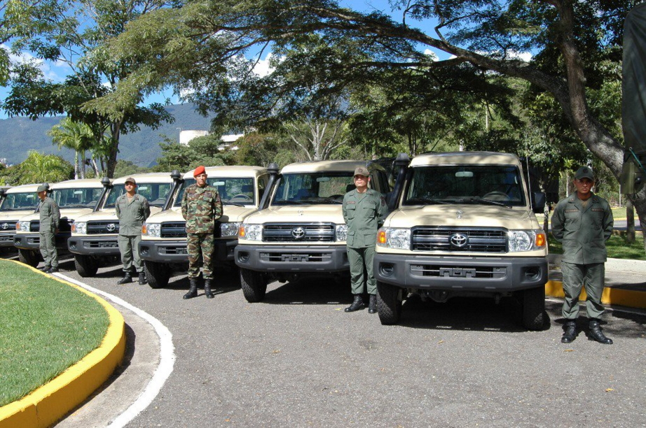 EJÉRCITO DE VENEZUELA - Página 19 1zodunr