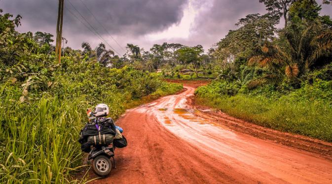 Road Trip: Picture Pakai Vespa Keliling Dunia   110dcm0