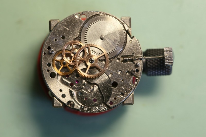 CHRONOMASTER - Rhabillage d'un Valjoux 23 dans un joli Croton Chronomaster  N6v0nn