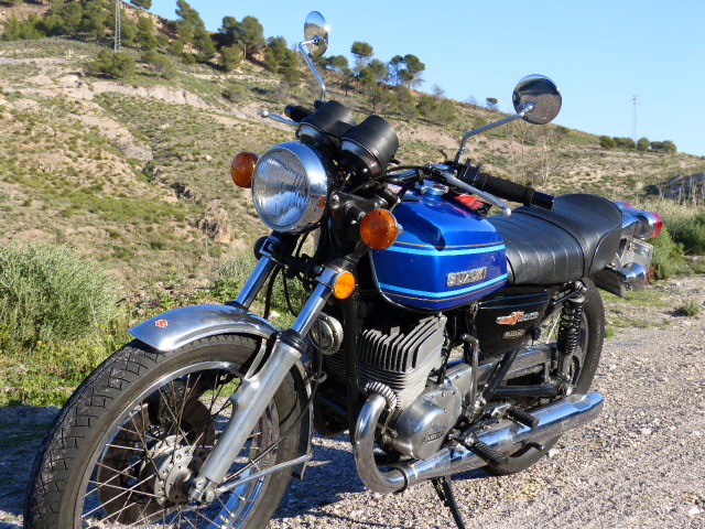 Suzuki GT 500 2mmzuaq