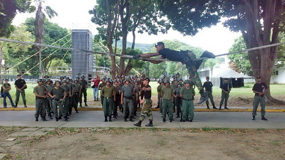 EJÉRCITO DE VENEZUELA - Página 19 6ymmg7