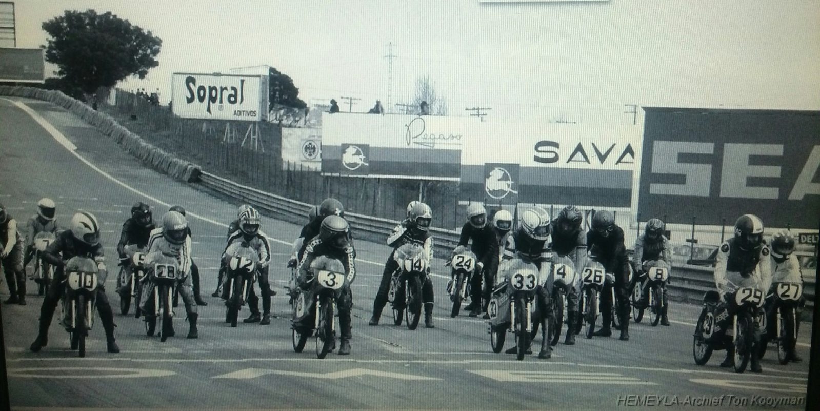 Motociclismo Valenciano en los años 70        F0ucsx