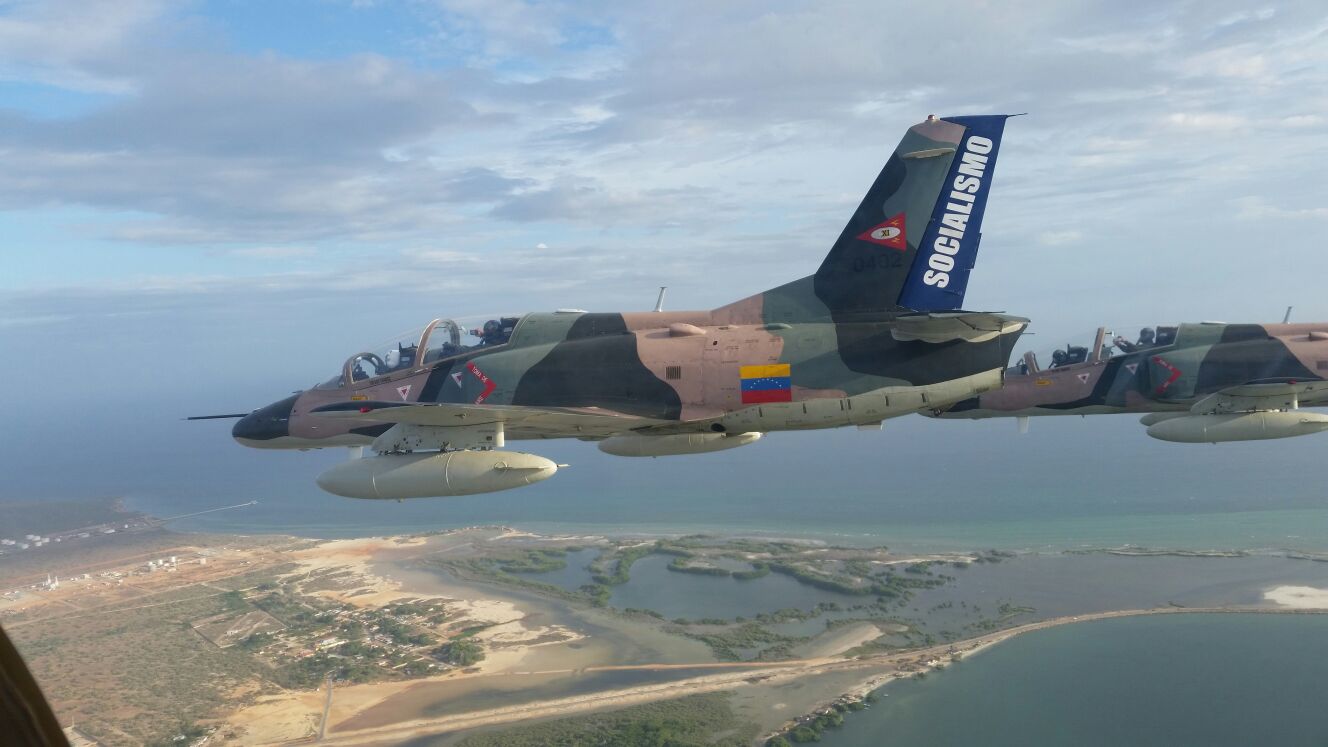 Colombia - K-8 Karakorum (Hongdu JL-8) en Venezuelana - Página 11 1dvtv