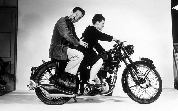 Charles Eames Jr. (1907-1978) 72dgxs