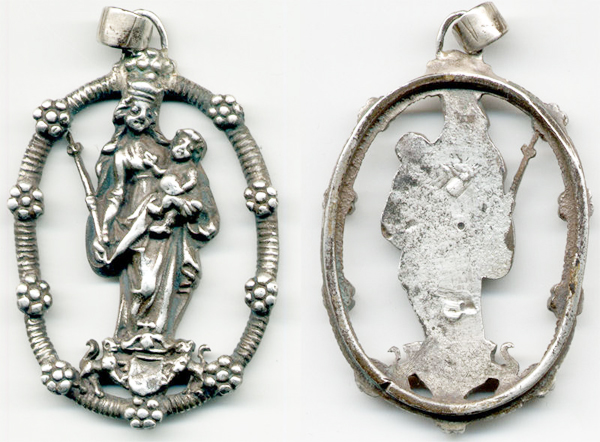 Medalla-joya calada Virgen de la Candelaria s.XVIII-XIX (R. M. PFV-Candelaria 1) 8wwqy9