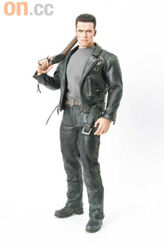 HOT TOYS - Terminator 2 T800 0102-00315-003b2