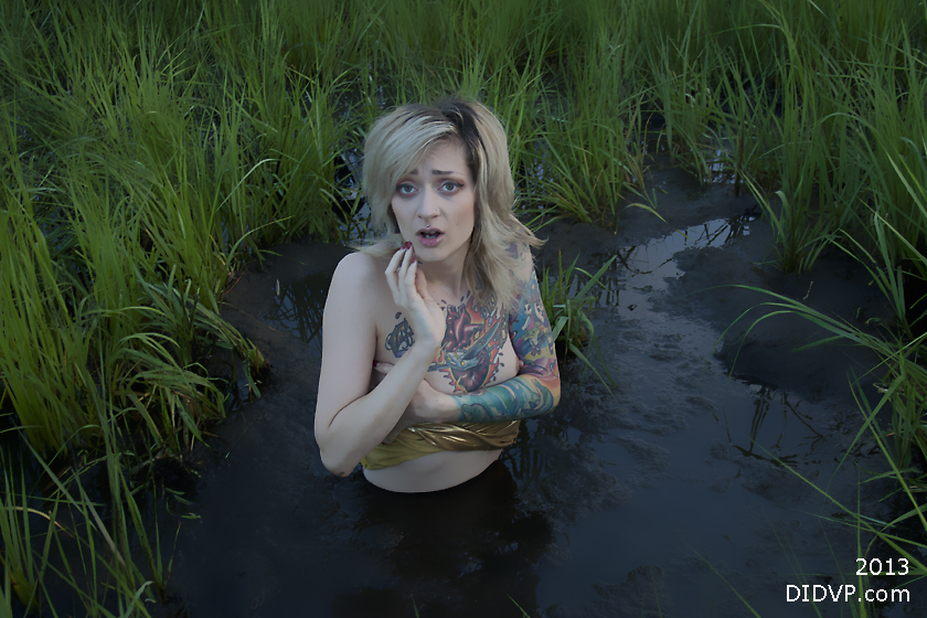 Quicksand photo DeviantArt Theresa_manchester_looking_quite_worried_in_mud_by_didvp-d6vgdcc