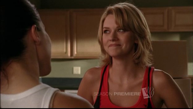 Hilarie Burton Caps301_054