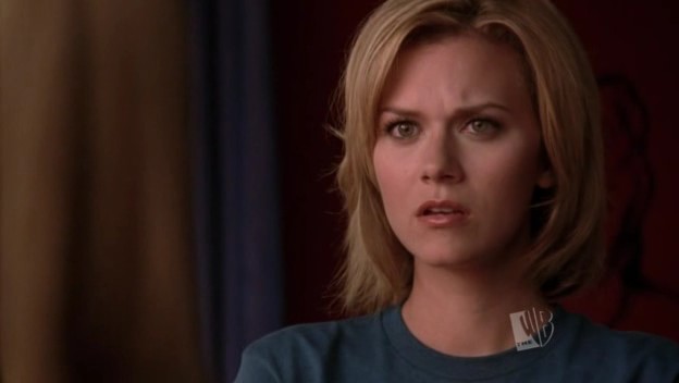 Hilarie Burton Caps_074