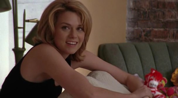 Hilarie Burton Caps-320-005