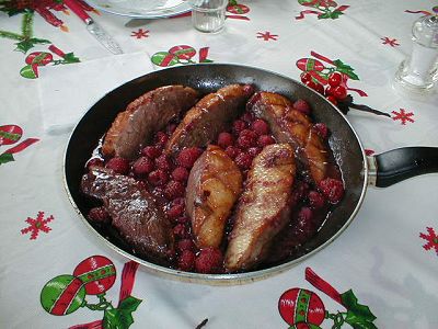 Magret de canard aux navets et au coulis de framboises PC150001