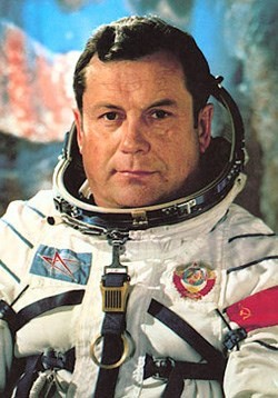 Un cosmonaute, témoin d’ovni, vient de décéder Popovich-2