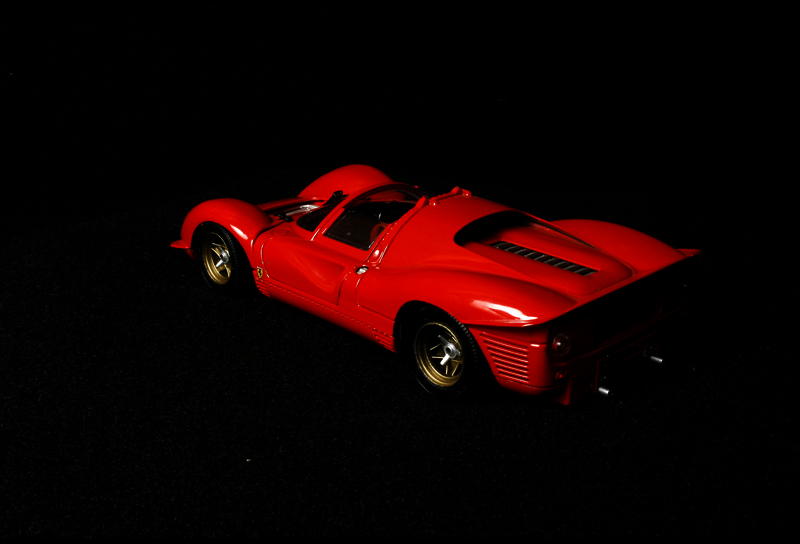 [1/18 de série] Ferrari 330 P4 - JOUEF Rot3d03