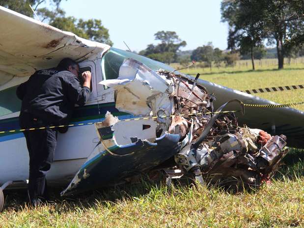 [Brasil] Dois ficam feridos em acidente de avião em Campo Grande Dois ficam feridos em acidente de avião em Campo Grande  Msquedamonomotorfut