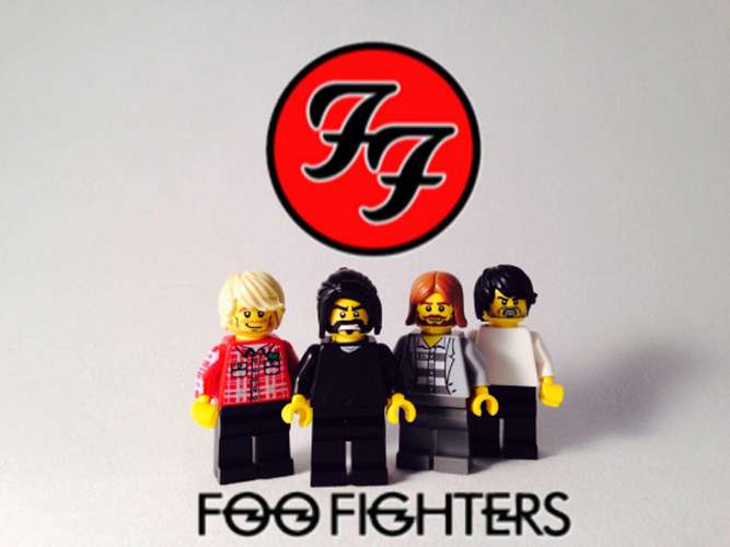 Ay va, qué chorrazo! - Página 4 Foo-fighters-legolised