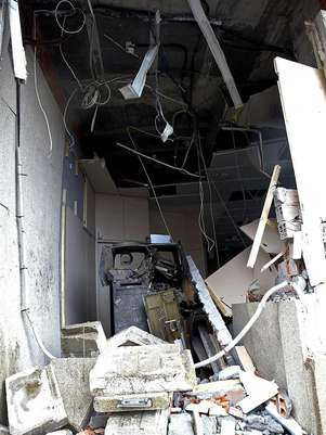 Potente explosión destroza parcialmente sucursal bancaria en Galiza 634985181634952464w