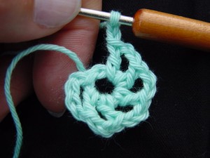 Tuto crochet pour la fleur 8603087_p