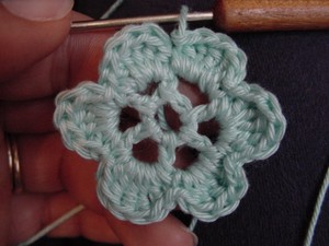 Tuto crochet pour la fleur 8603204_p