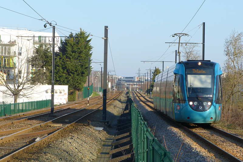 NANTES : d'autres train-trams possibles ? 109410562