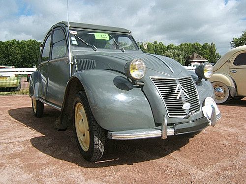 Citroën 2CV.  85806239