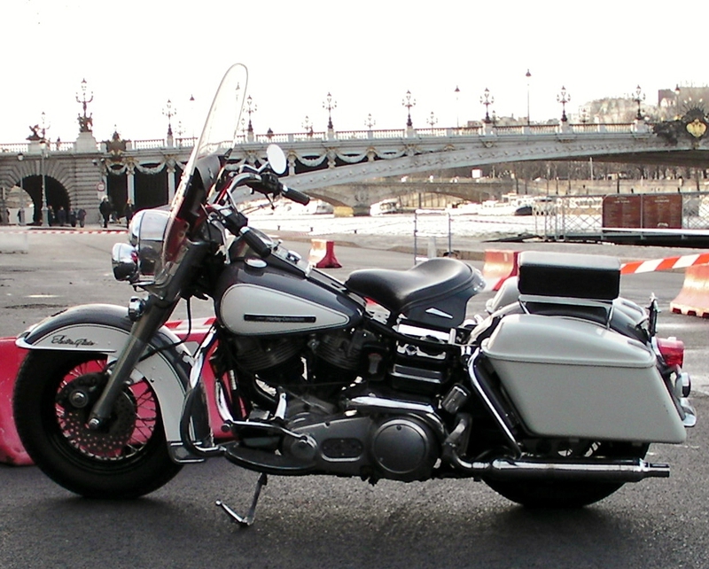 ESSAI du ROAD KING SPECIAL POLICE 2011 - Page 28 102656301