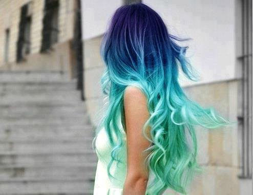 Des couleurs de cheveux turquoise pour un crâ mâle  89833531_o