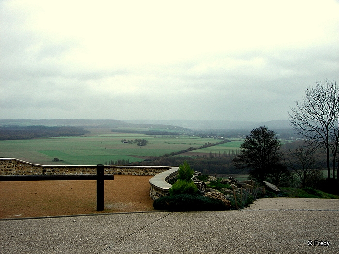 Saint Pierre du Vauvray, sous la pluie. 20091123_017