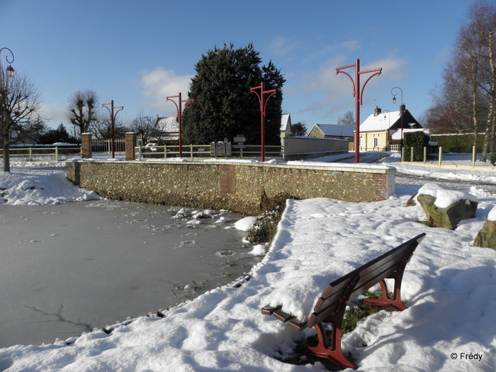 Courte balade dans mon village 20101219_003