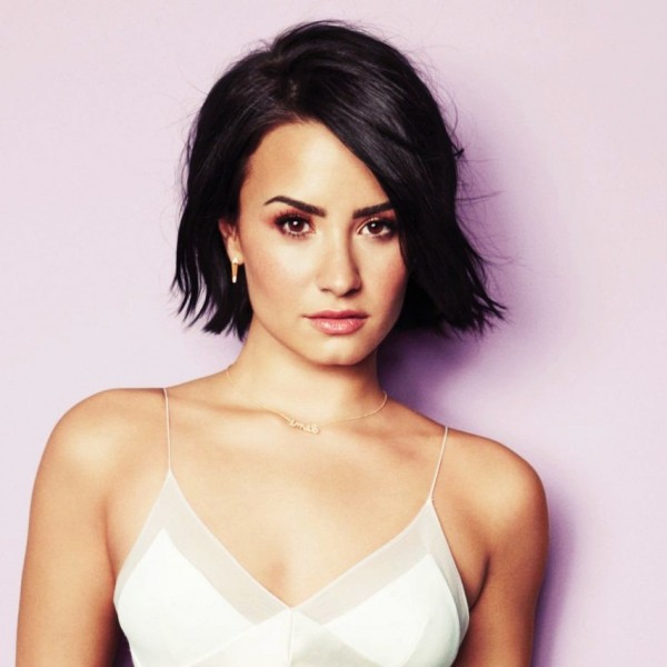 Demi Lovato  Demi-Lovato-Cosmopolitan-Magazine-Photoshoot-2015-Images-04641-600x600