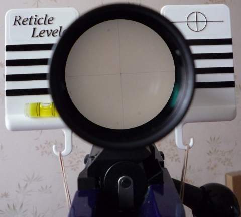 Outil d’alignement de lunette Reticle-leveler_P1000439.JPG_cut_480