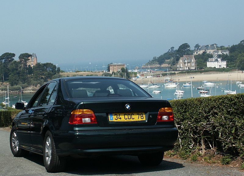 BMW 525i 2001 e39 525stmalo