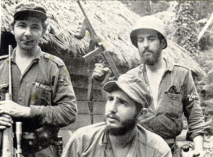 El album familiar secreto de Castro - Página 4 Fidel11