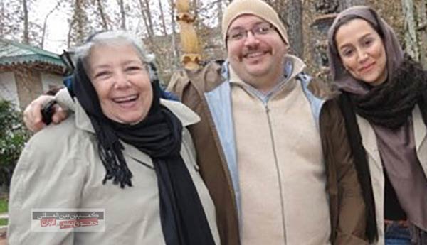 US Journalist Jailed in Iran Gets Christmas Dinner With Family Members  Jason-Rezaian-with-his-mother-Mary-and-wife-Yeganeh