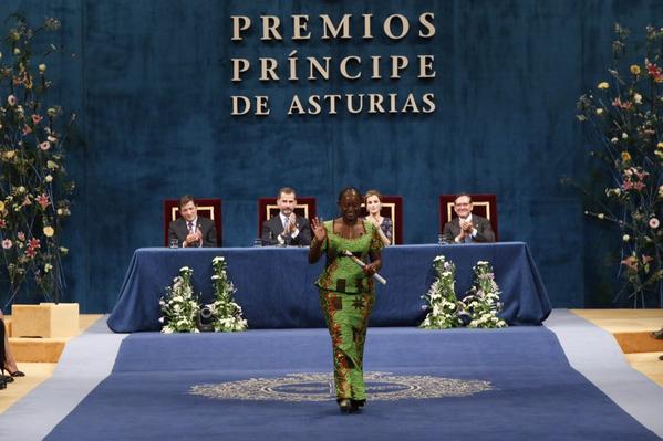 PREMIOS PRINCIPE DE ASTURIAS 2014 - Página 3 B0uuAXVIIAAxdS6