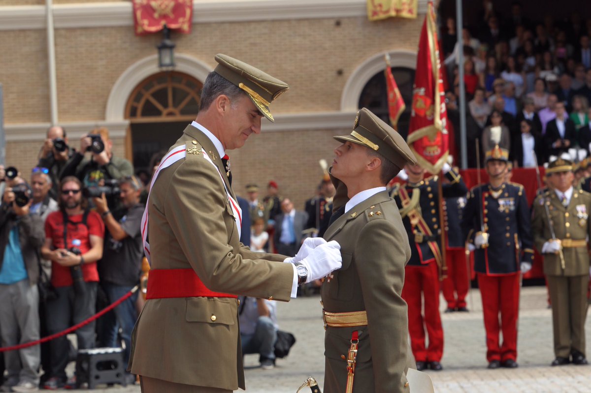 AGENDA DE SM. REYES FELIPE y LETIZIA  - Página 4 CnUrCMWWcAAvN_E