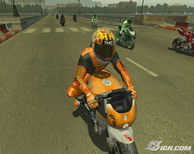 لقد ساهمت في هذا الموضوع تحميل لعبة السيارات للدراجات MotoGP 3: Ultimate Racing Technology المدهلة بحجم 700 ميجا   Motogp-3-20050513022430546_640w