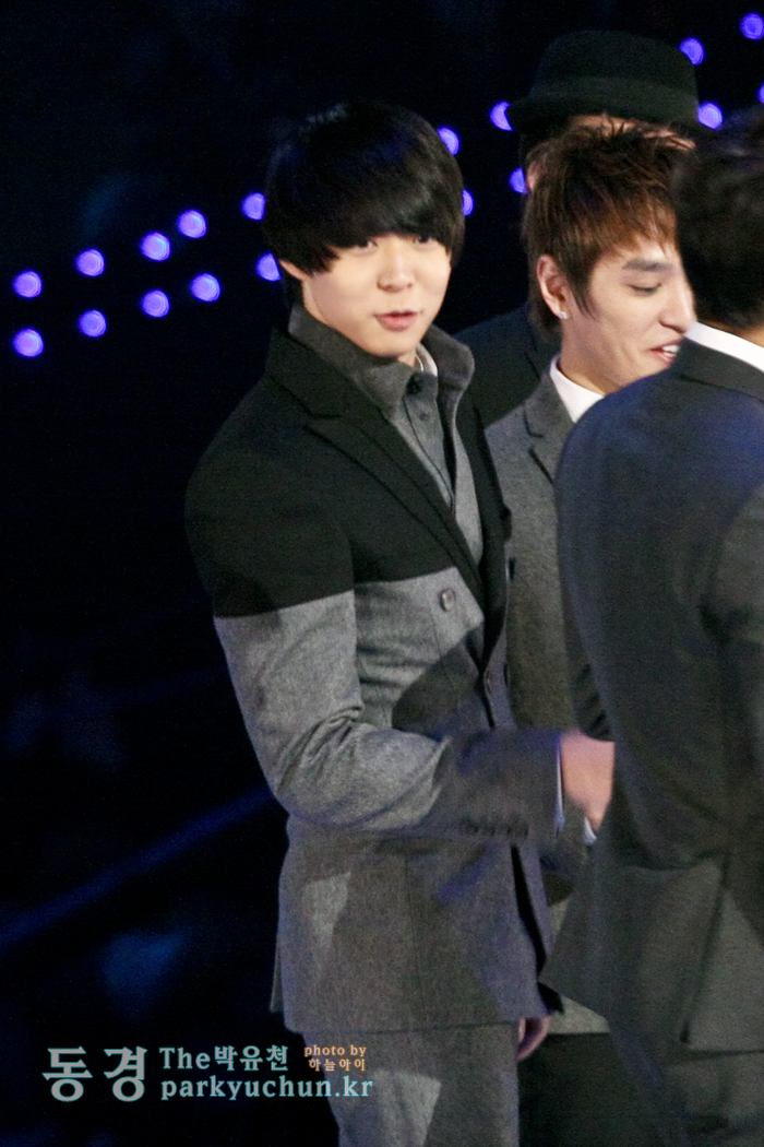 [23.11.09] oppa YuChun trong buổi MAMA F0051966_4b0830b8a6fa5